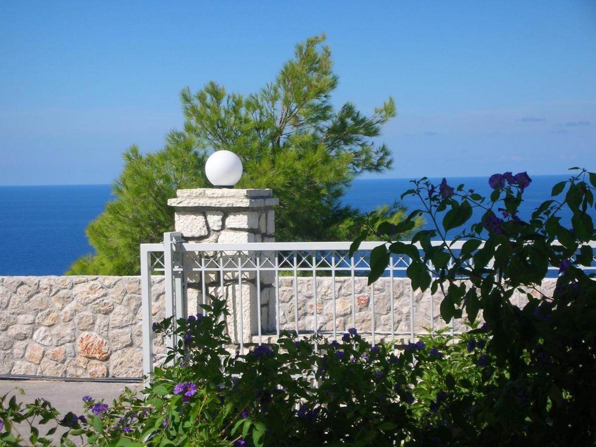 Deep Blue Villa Áyios Nikítas Exterior photo